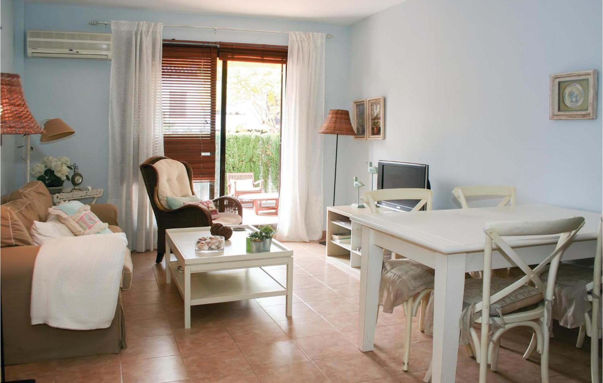 Beautiful Apartment In Alcossebre With Kitchen 外观 照片
